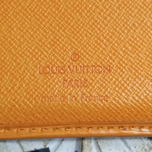 Sale ~ Louis Vuitton Epi Bifold Wallet, 🧡 Orange - 100% Authentic - Picture 5 of 12